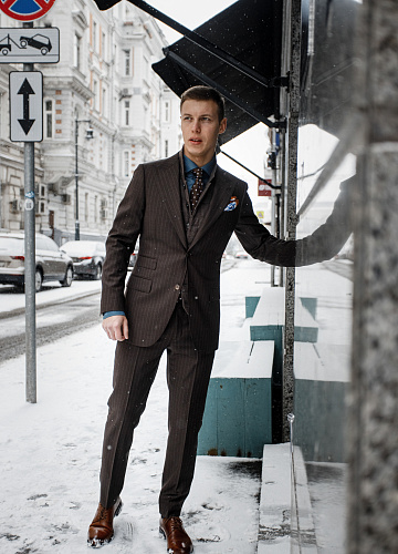 костюм “Brown Stripe”